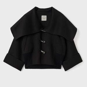 Final Chance! Before consigning Totême Cropped doublé clasp jacket black NWT